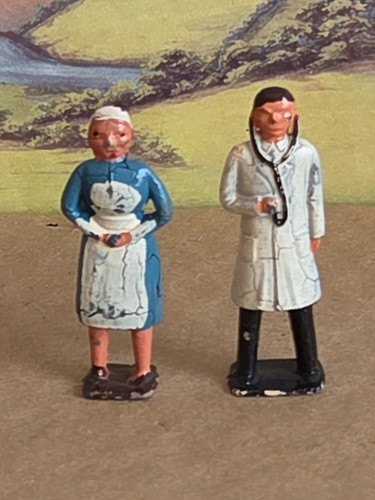 Crescent vintage lead figures - lead,