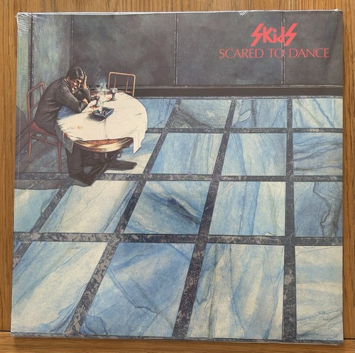 Skids scared dance red - skids,,