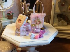 Dolls House Miniature beauty