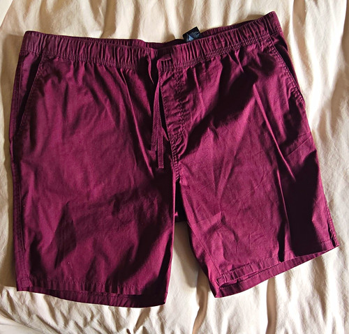 Divided men s burgundy - divided,