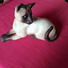Beswick Siamese Cat In Matt Finish 12cm Tall By 18cm Long