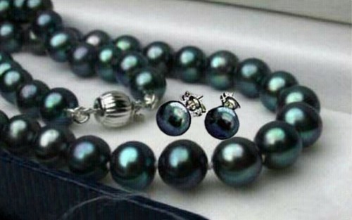 Natural black akoya freshwater - black,
