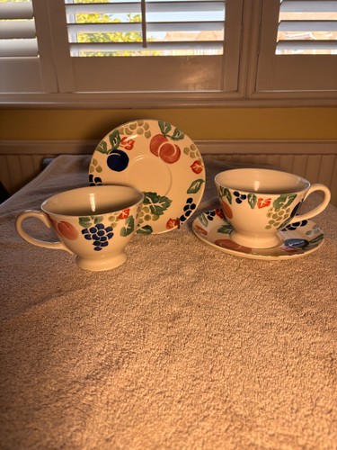 Cups with saucers - saucers, royal