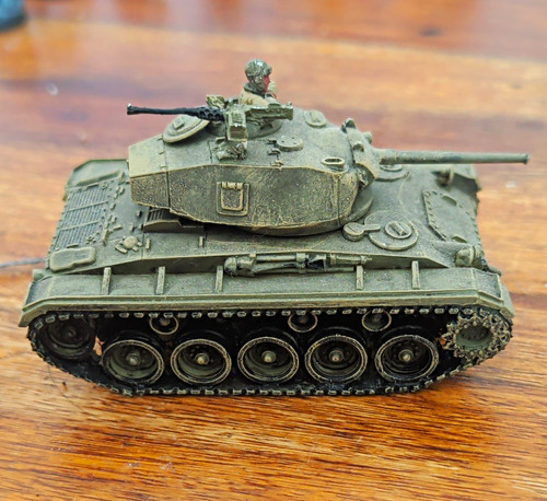 M24 chaffee light tank scale - m24,