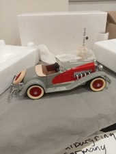 Danbury Mint 1/24 - 1935 Duesenberg SSJ Speedster V8 -Grey/Red Boxed