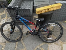 Trek MT220 Mountain Bike
