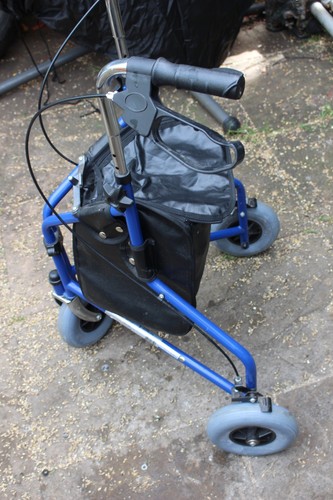 Aidapt wheeled walker - aidapt, with