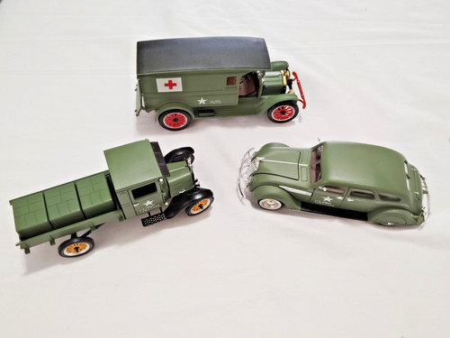 Vintage diecast lot - army, cars