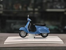 Norev 1/18 Scale Vespa 125