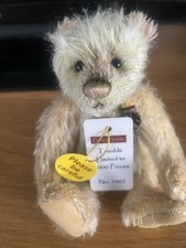 Charlie Bears Minimo