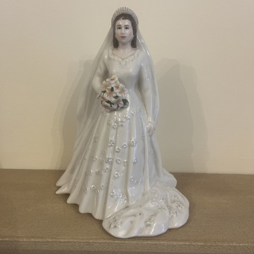 Royal worcester queen - royal,