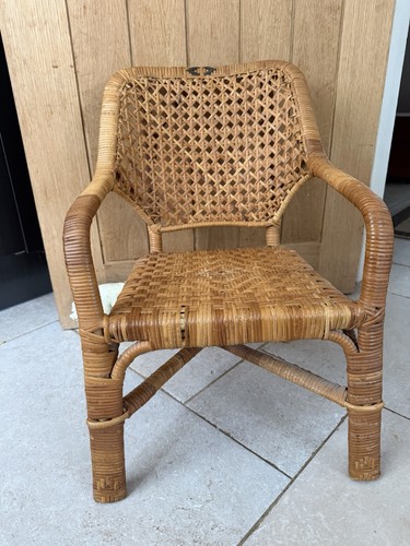 Vintage wicker rattan