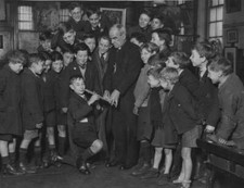 Bishop Brown presents Royal