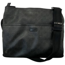 Gucci Men's GG Supreme Messenger Bag Grey