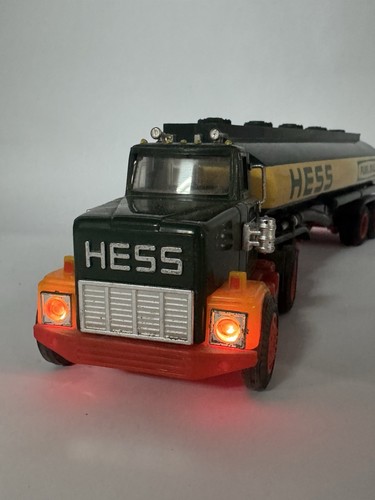 Hess 1984 fuel tanker bank - 1984,