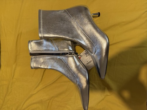 Women silver shoes size - women’s,