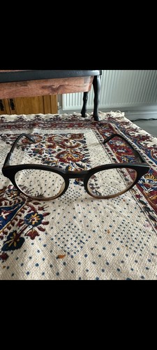 Glasses will am - glasses,