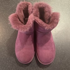 UGG Australia Mini Bailey Button Short Boots 38 Purple Magenta - read desc