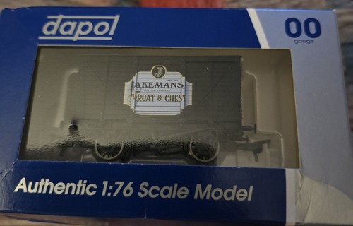 Dapol jakemens throat chest - ,