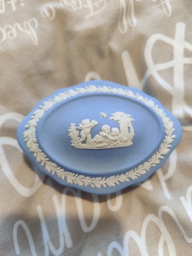 Vintage wedgwood cherubs - vintage,
