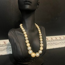 Elegant vintage faux pearl