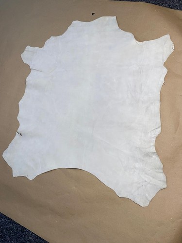White ivory genuine - /,