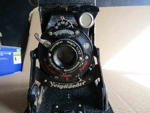 Voigtländer folding camera