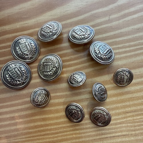 Crested blazer buttons - crested, gold