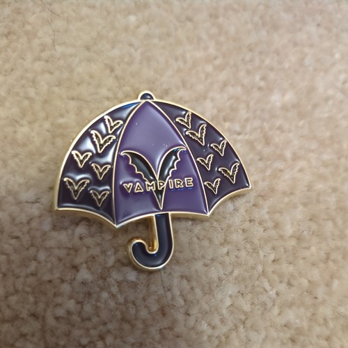 New chessington vampire - new,