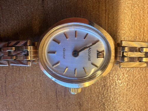 Accurist all 9ct gold luxury - all,
