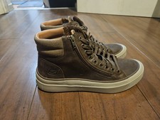 Skechers Made In LA size 9.5uk