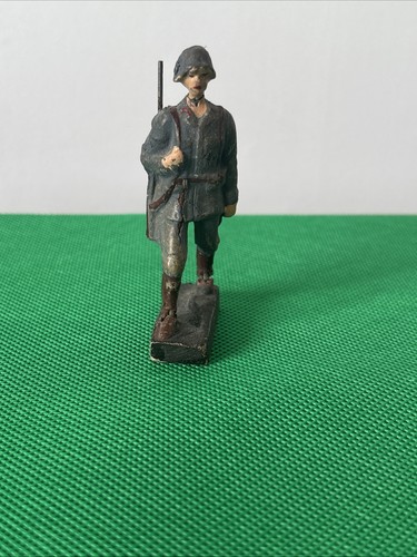 Leyla german soldier marching - leyla,