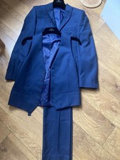 Moss Bros 3 piece suit + bag &