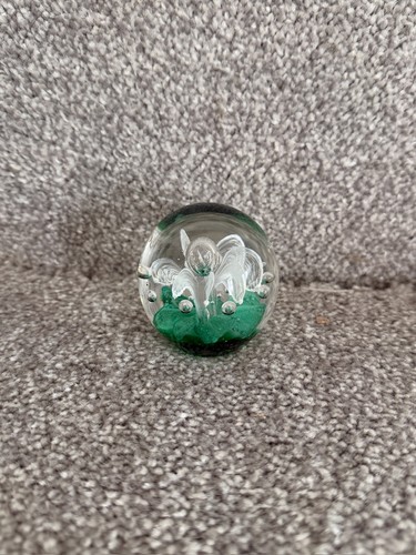 Vintage art glass white - , lily