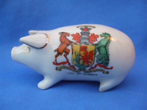 Crested china pig - china, pig-