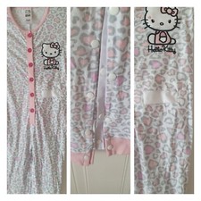 Sleepsuit 5-6 yr with poppers