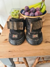 Easycare Easyboot RX Size 00 Therapy Boots.  Tried On Once