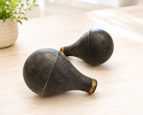 Pair rubber bulbs with - of,
