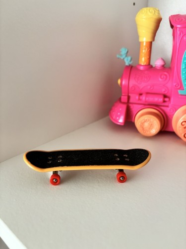 Miniature toy skateboard - miniature,
