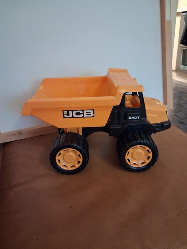 Jcb large dump truck - truck, 10"
