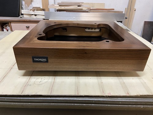 Thorens 124 plinth - 124,