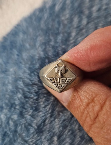 Cub scouts bsa wolf sterling - wolf,