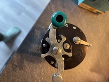Vintage Penn No. 85 sea