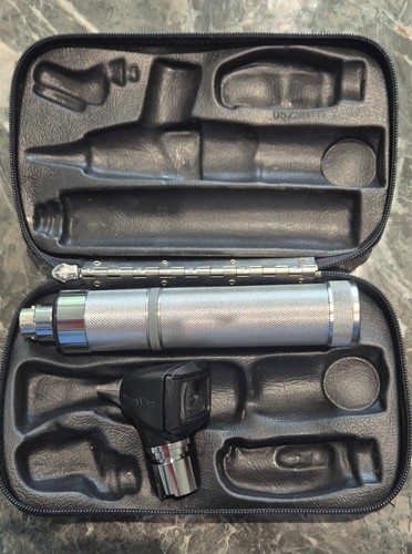 Welch allyn diagnostic set