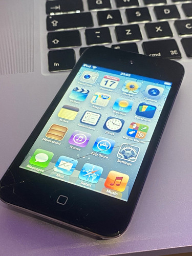 Apple ipod touch 4th gen - apple,