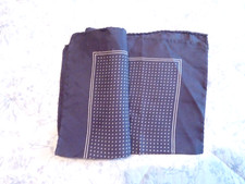 GENTS NICE DARK GREY W/WHITE SPOT SILK POCKET HANDKERCHIEF 12" SQUARE