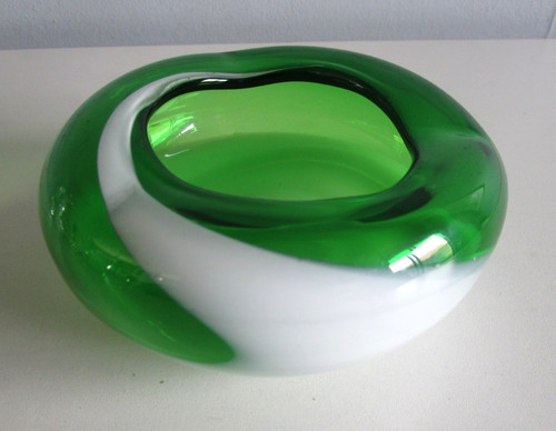 Vintage art glass bowl ashtray - glass,