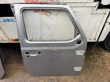 FRONT DOOR RIGHT FOR JEEP