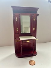 1:12 Dollhouse Mahogany Effect
