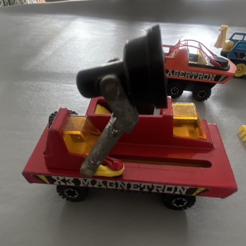 Corgi vehicle explorer - 4,